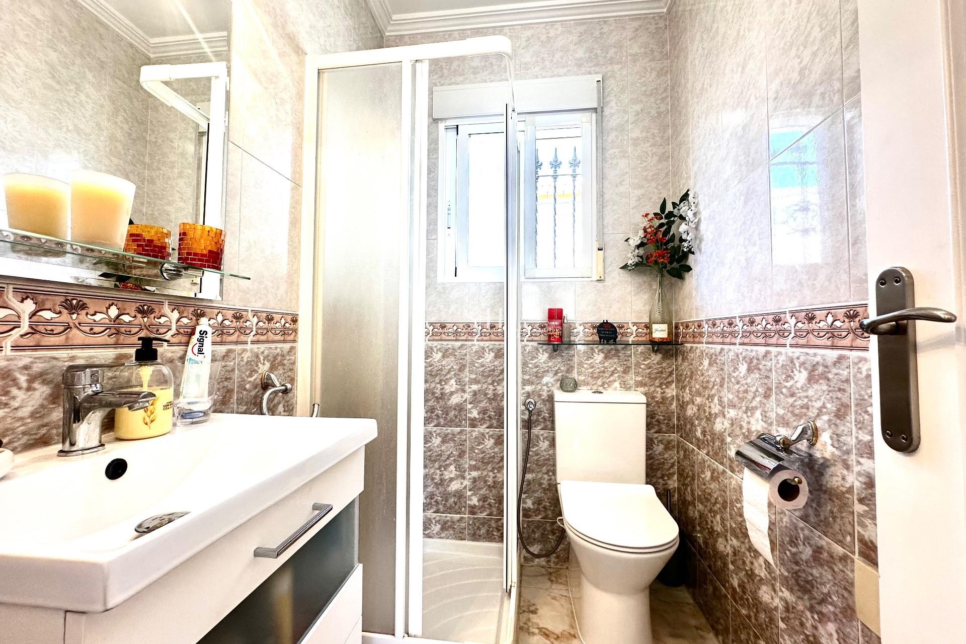 Перепродажа - Villa - Orihuela Costa - Villamartín