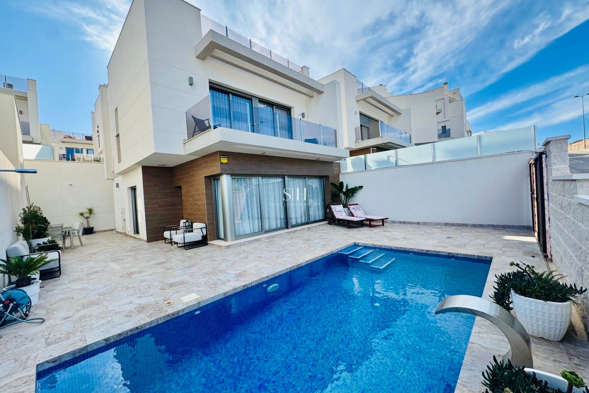 Перепродажа - Villa - Orihuela Costa - Villamartin