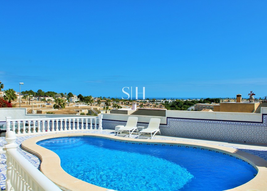 Перепродажа - Villa - Orihuela Costa - Villamartin