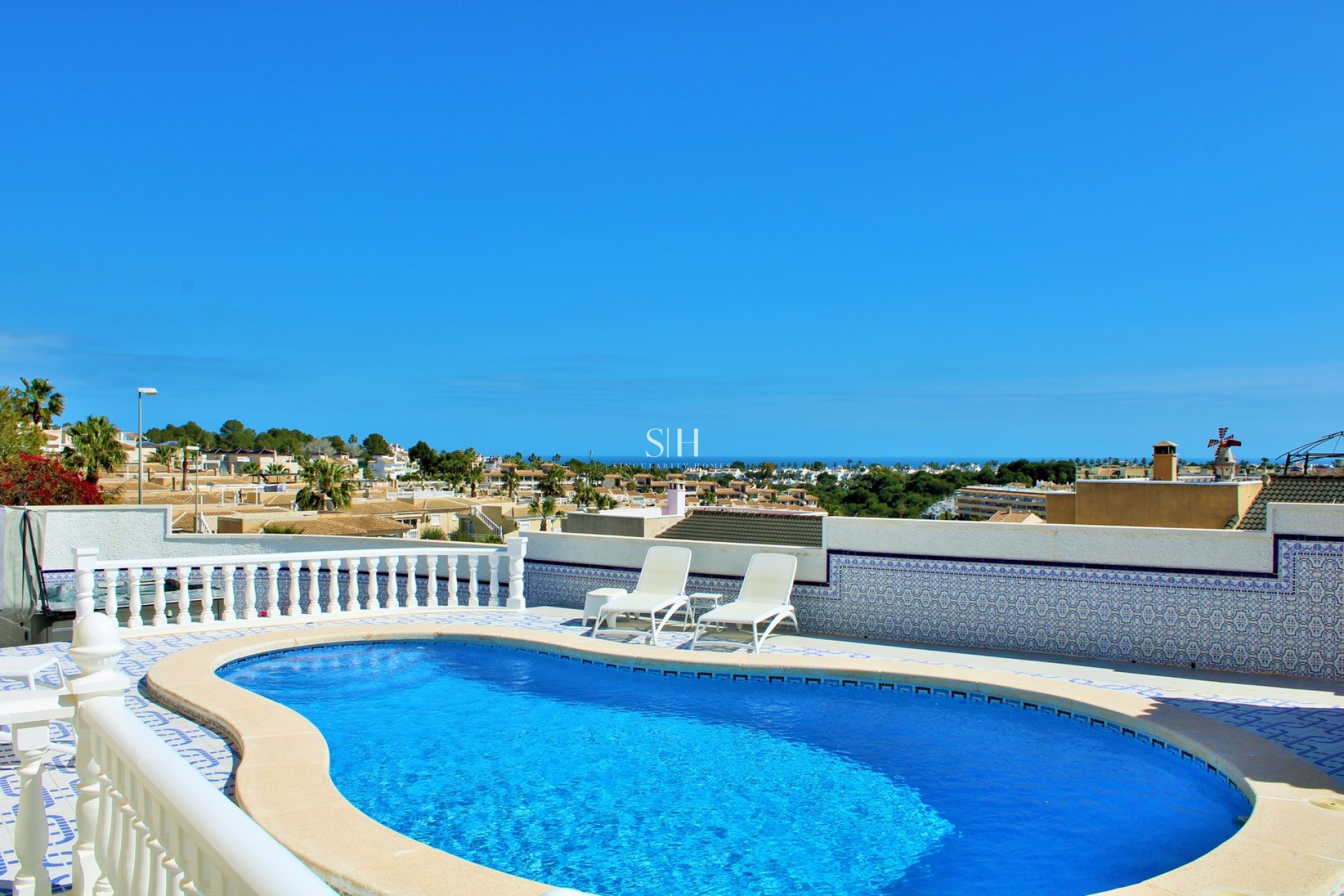 Перепродажа - Villa - Orihuela Costa - Villamartin