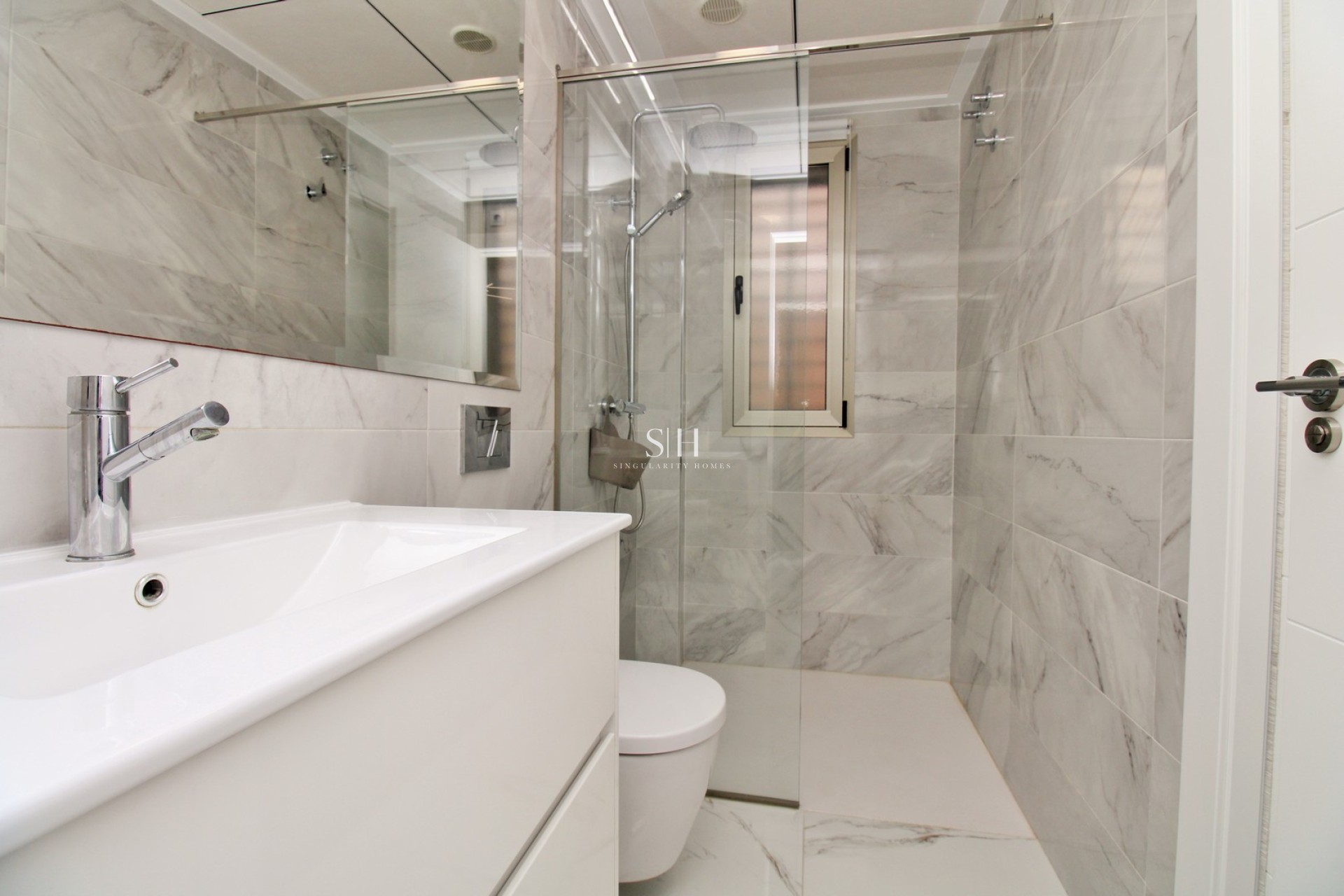 Перепродажа - Villa - Orihuela Costa - Villamartin