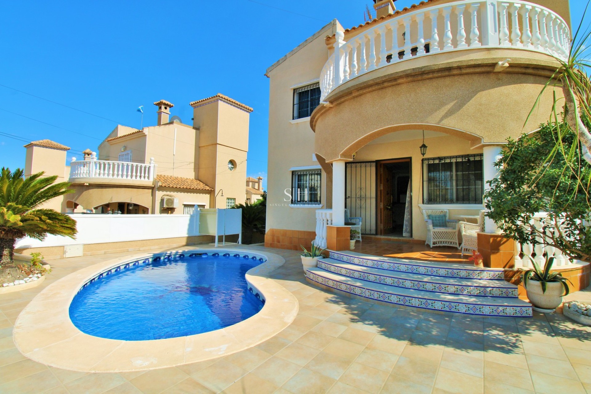 Перепродажа - Villa - Orihuela Costa - Villamartin