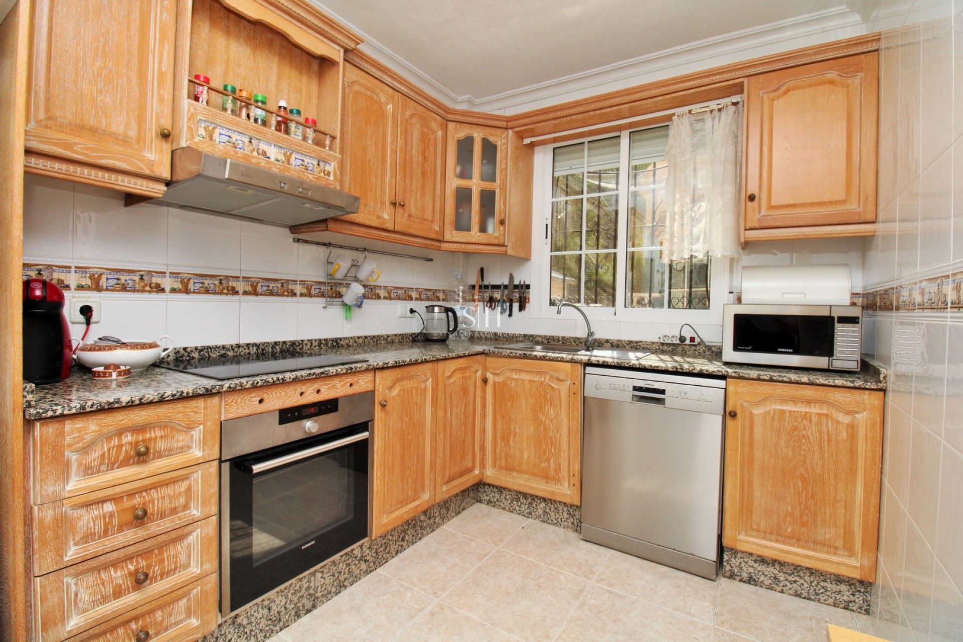 Перепродажа - Villa - Orihuela Costa - Villamartin