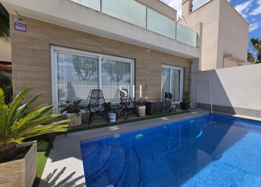 Перепродажа - Villa - Pilar de la Horadada - Zona Pueblo