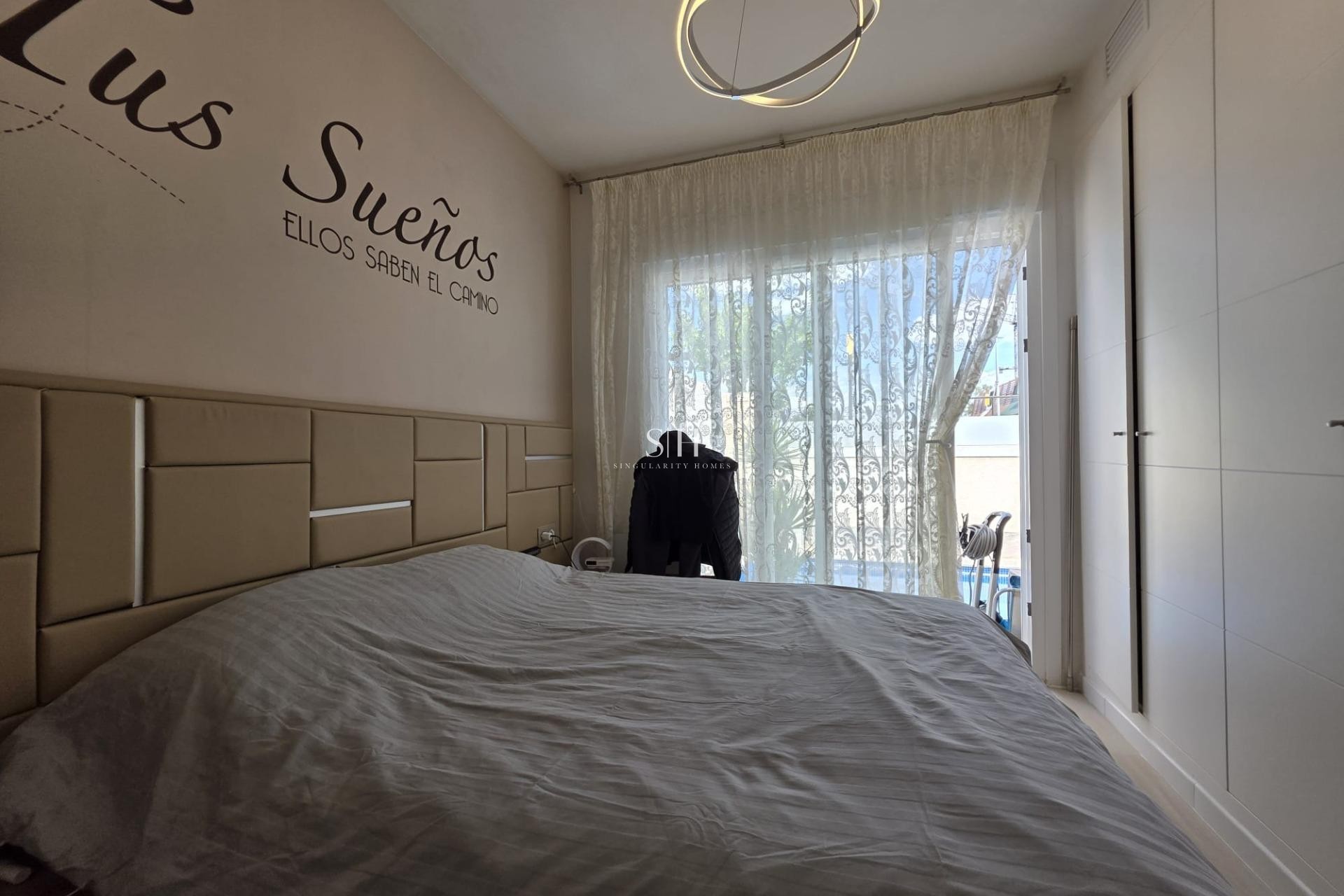 Перепродажа - Villa - Pilar de la Horadada - Zona Pueblo