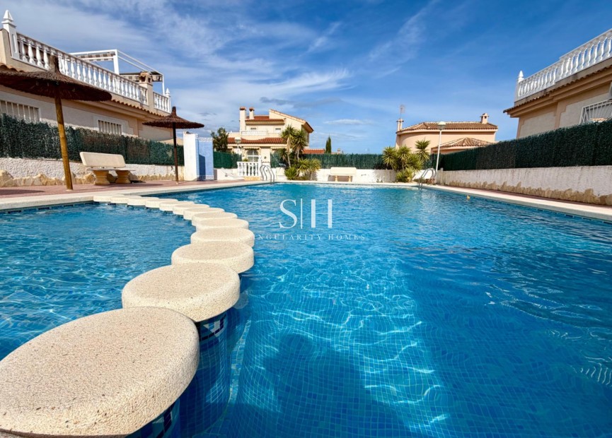 Перепродажа - Villa - Rojales - Pueblo