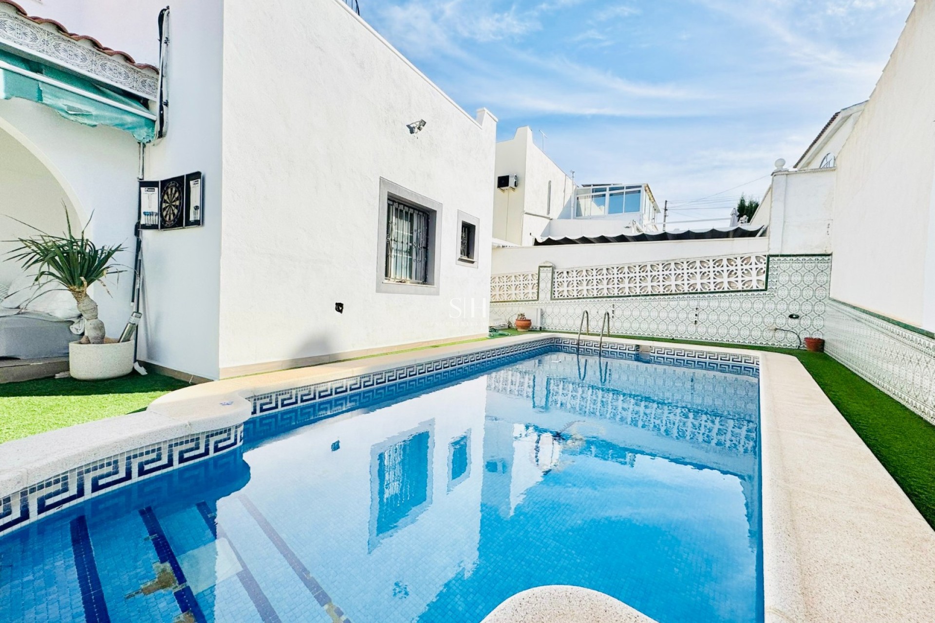 Перепродажа - Villa - San Miguel de Salinas - Blue Lagoon - El Galan