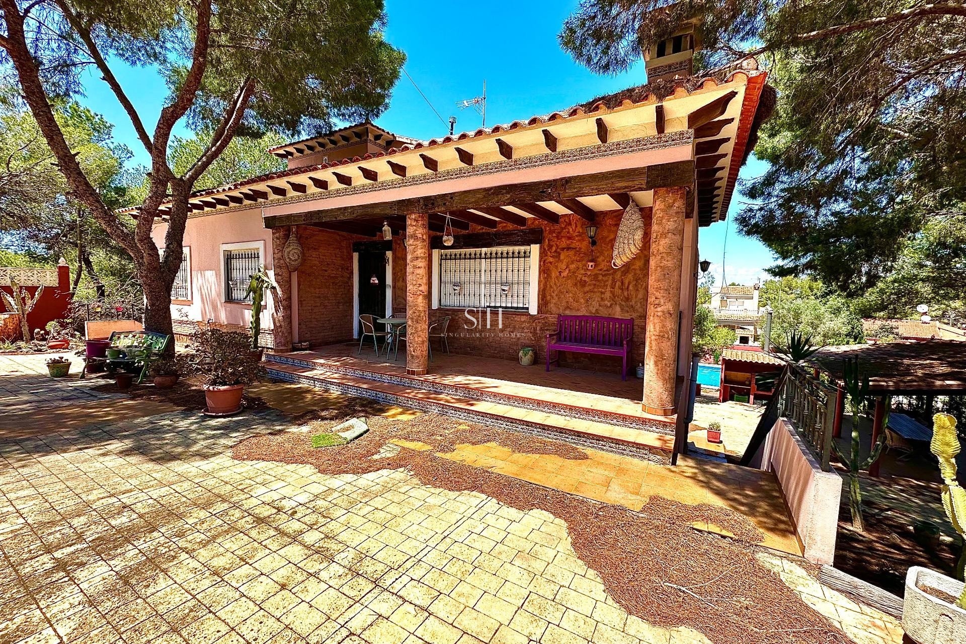 Перепродажа - Villa - San Miguel de Salinas - Ciudad de las comunicaciones