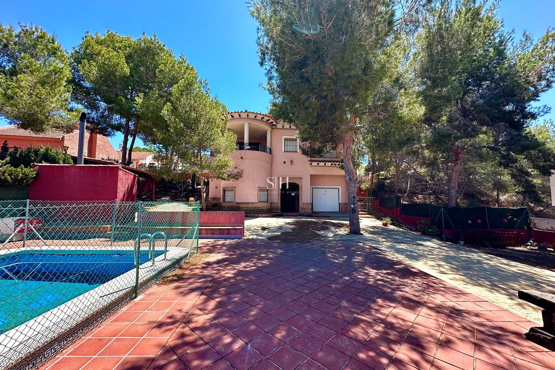 Перепродажа - Villa - San Miguel de Salinas - Ciudad de las comunicaciones