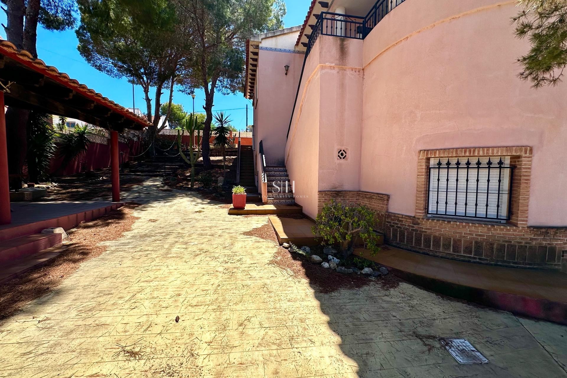 Перепродажа - Villa - San Miguel de Salinas - Ciudad de las comunicaciones