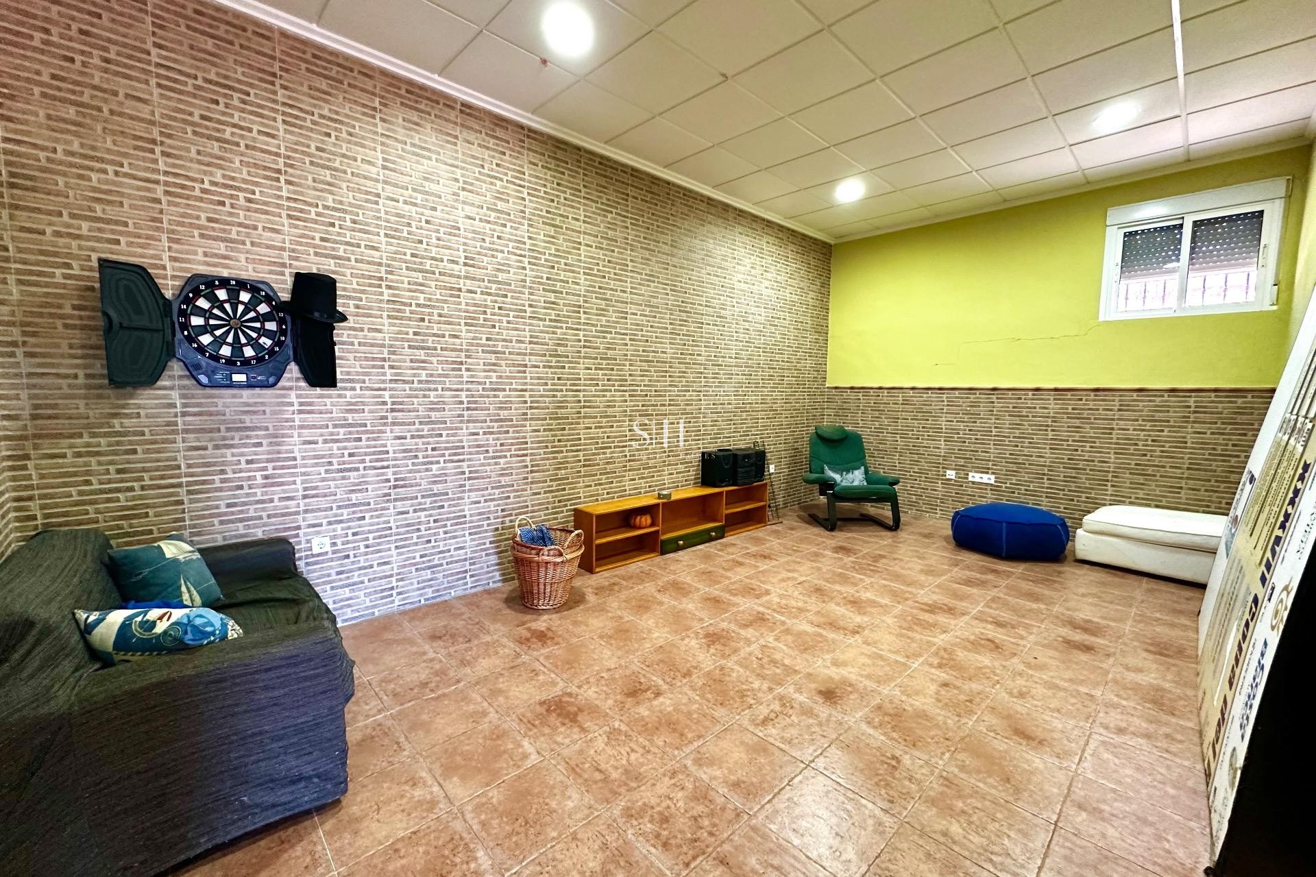 Перепродажа - Villa - San Miguel de Salinas - Ciudad de las comunicaciones