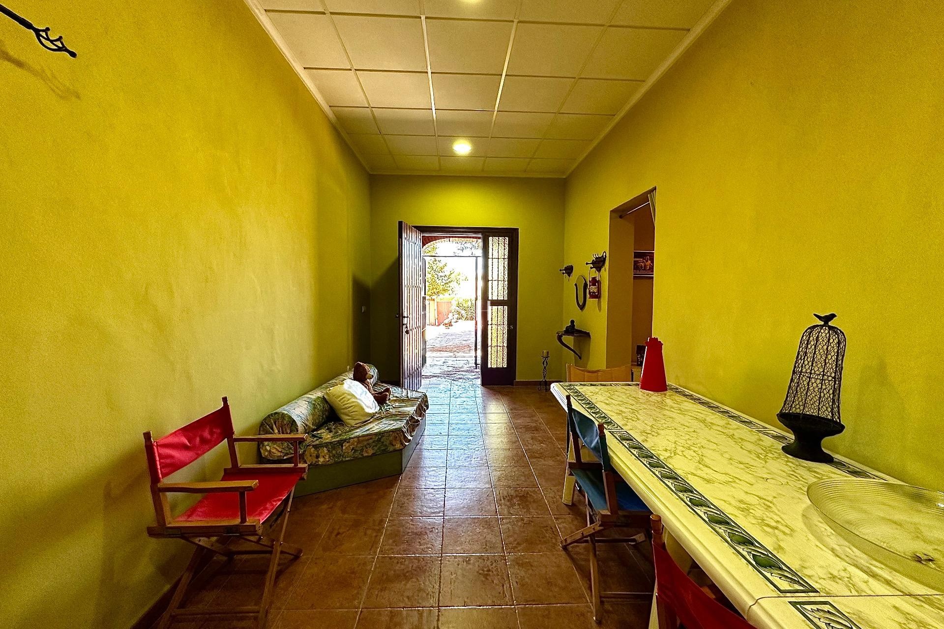 Перепродажа - Villa - San Miguel de Salinas - Ciudad de las comunicaciones