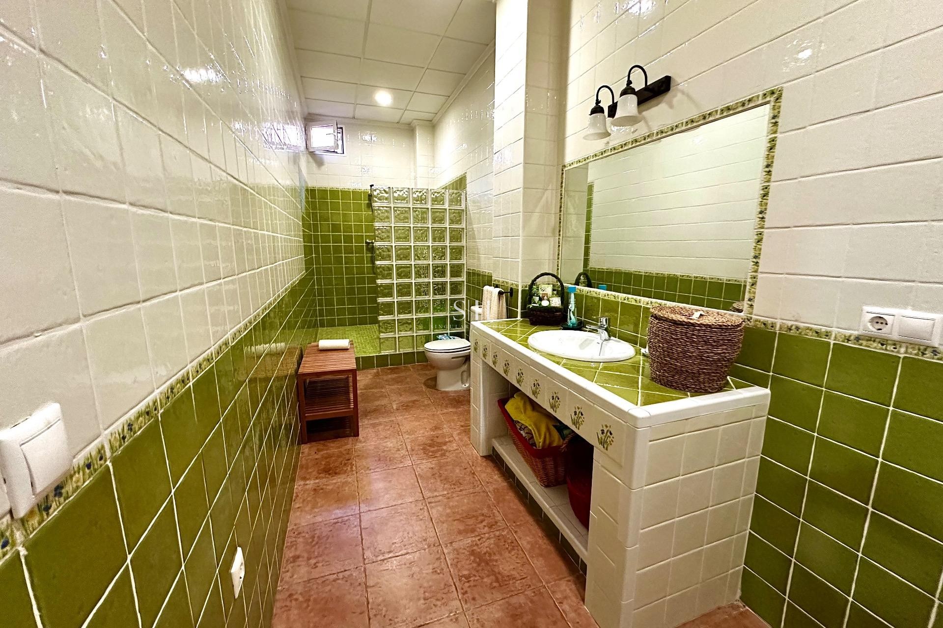 Перепродажа - Villa - San Miguel de Salinas - Ciudad de las comunicaciones