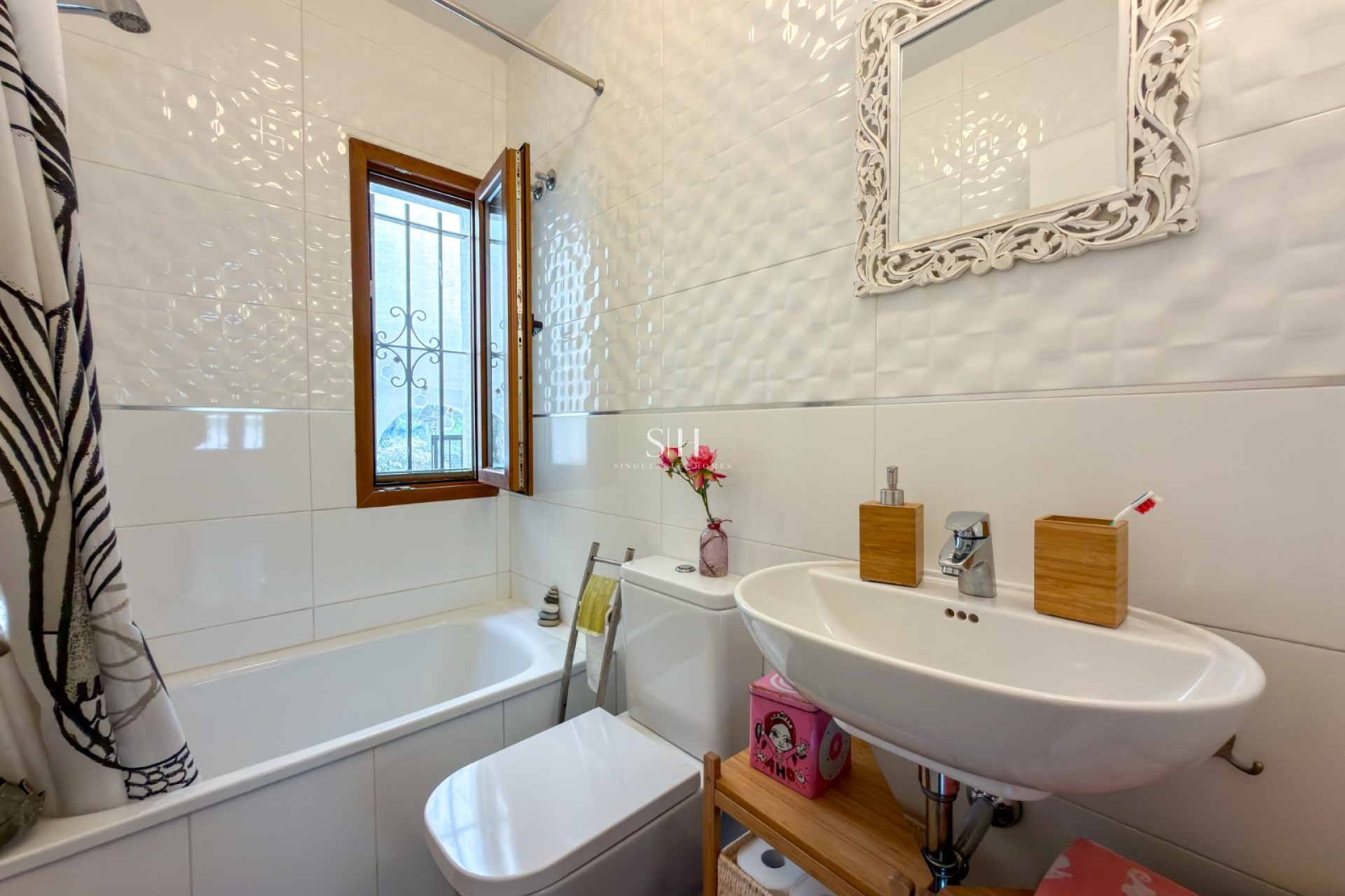 Перепродажа - Villa - San Miguel de Salinas - Ciudad de las comunicaciones