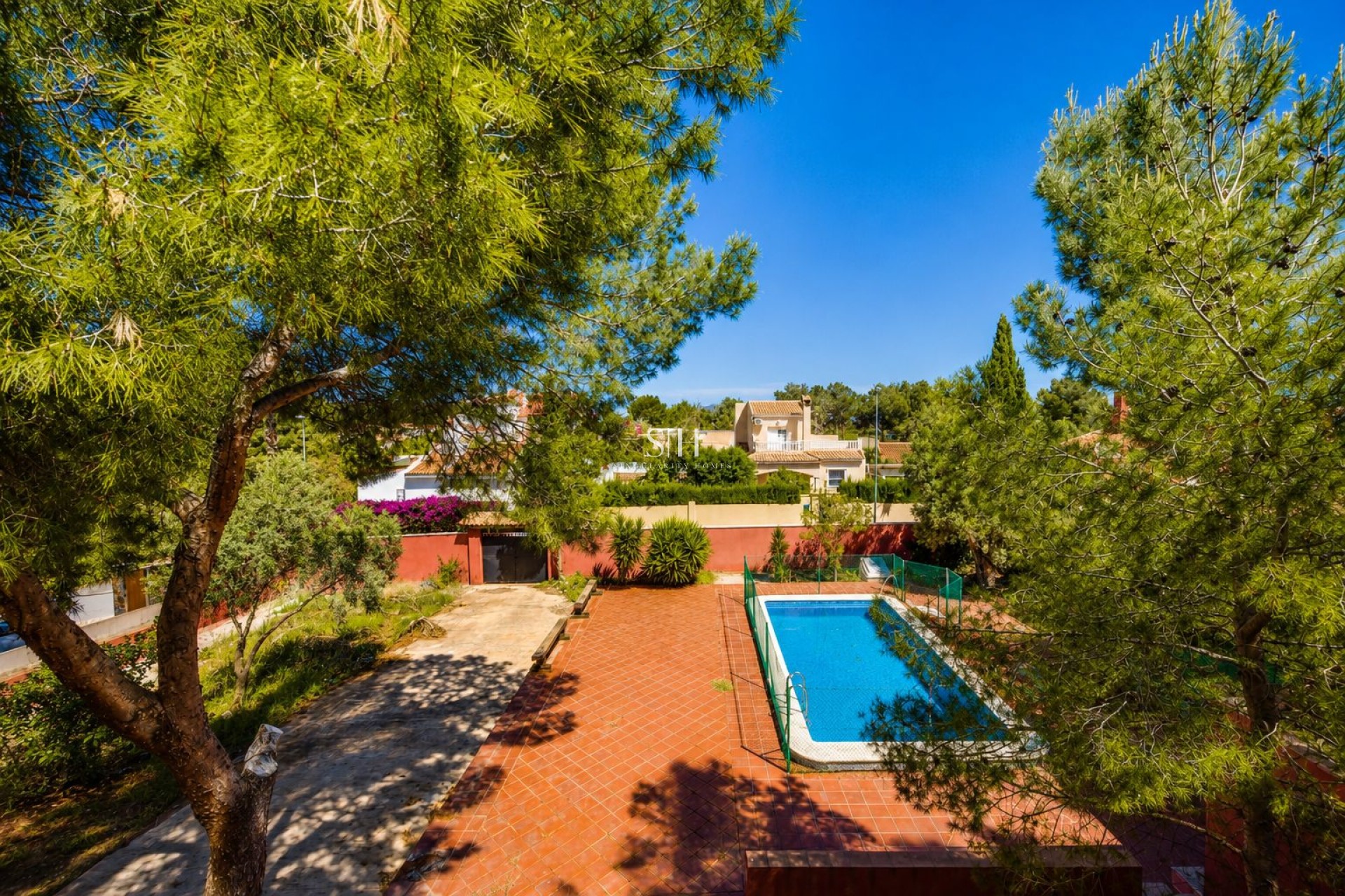 Перепродажа - Villa - San Miguel de Salinas - Ciudad de las comunicaciones