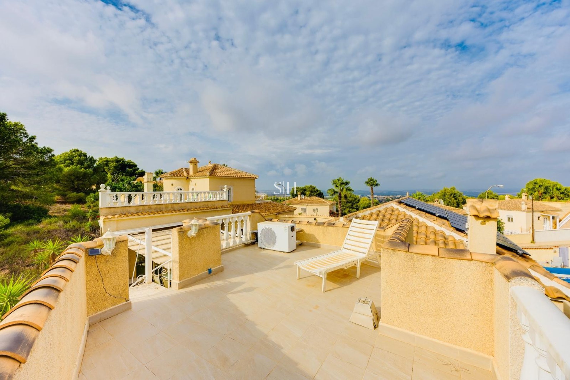 Перепродажа - Villa - San Miguel de Salinas - Ciudad de las comunicaciones