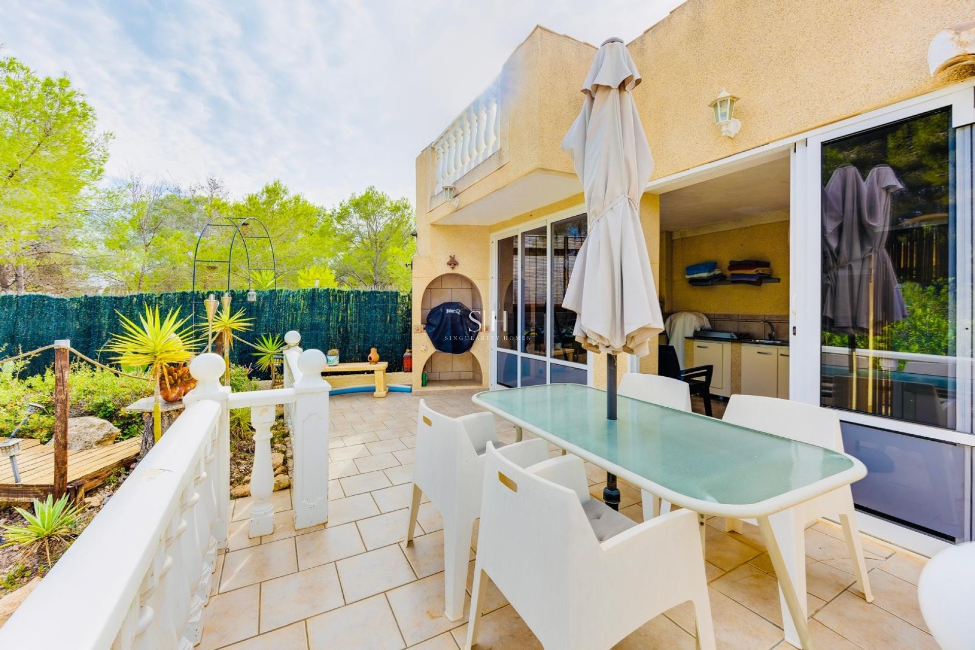 Перепродажа - Villa - San Miguel de Salinas - Ciudad de las comunicaciones