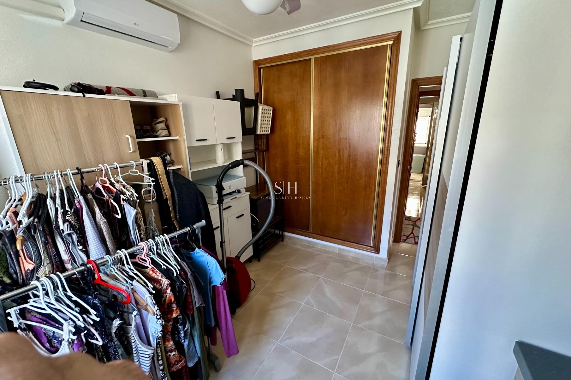 Перепродажа - Villa - San Miguel de Salinas - Residencial Los Flamencos