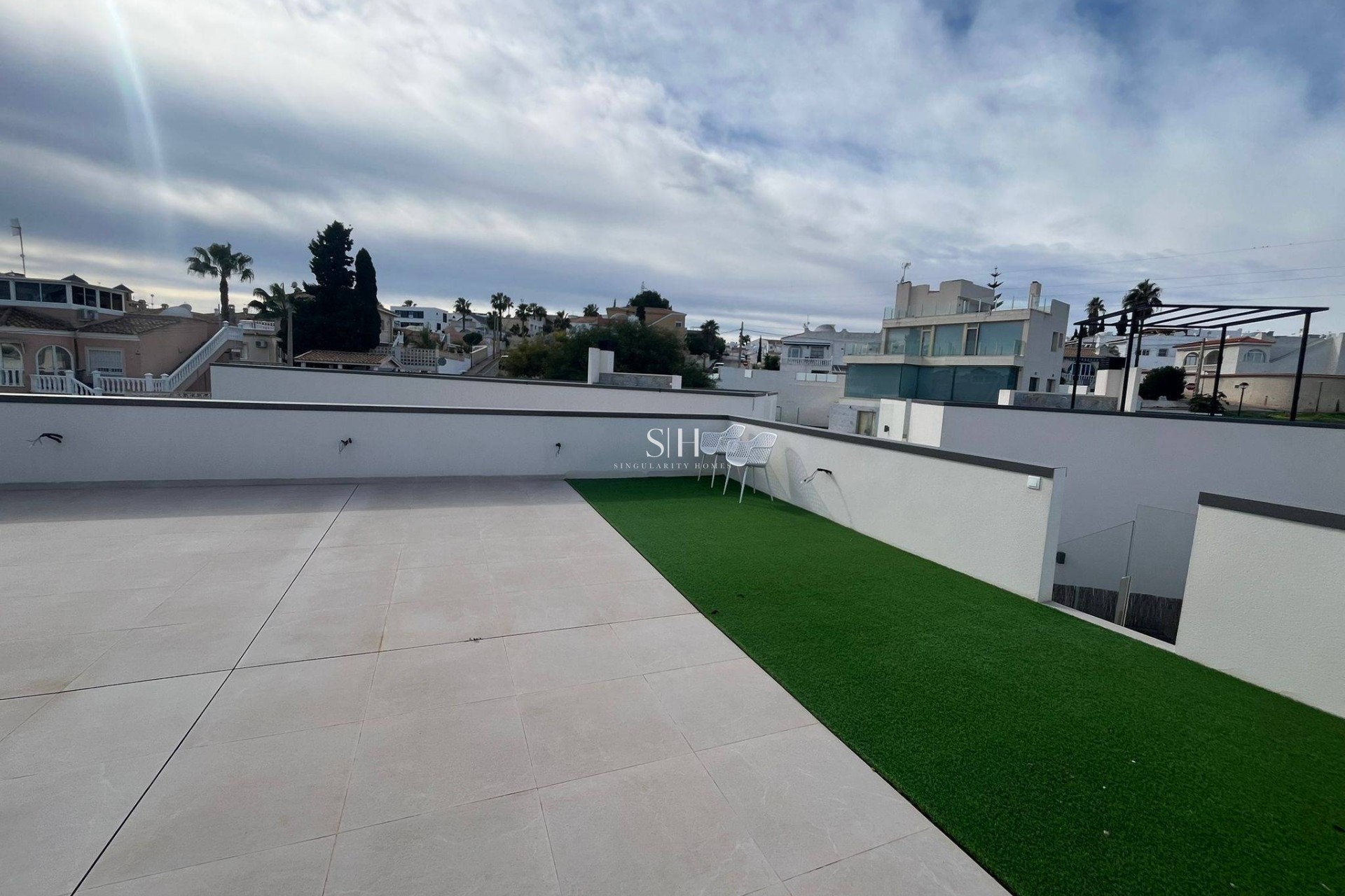 Перепродажа - Villa - San Miguel de Salinas - Urbanizacion Blue Lagoon