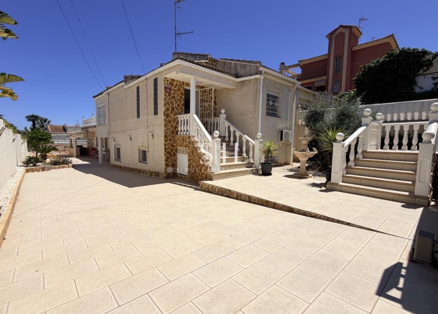Перепродажа - Villa - Torrevieja - Costa Blanca