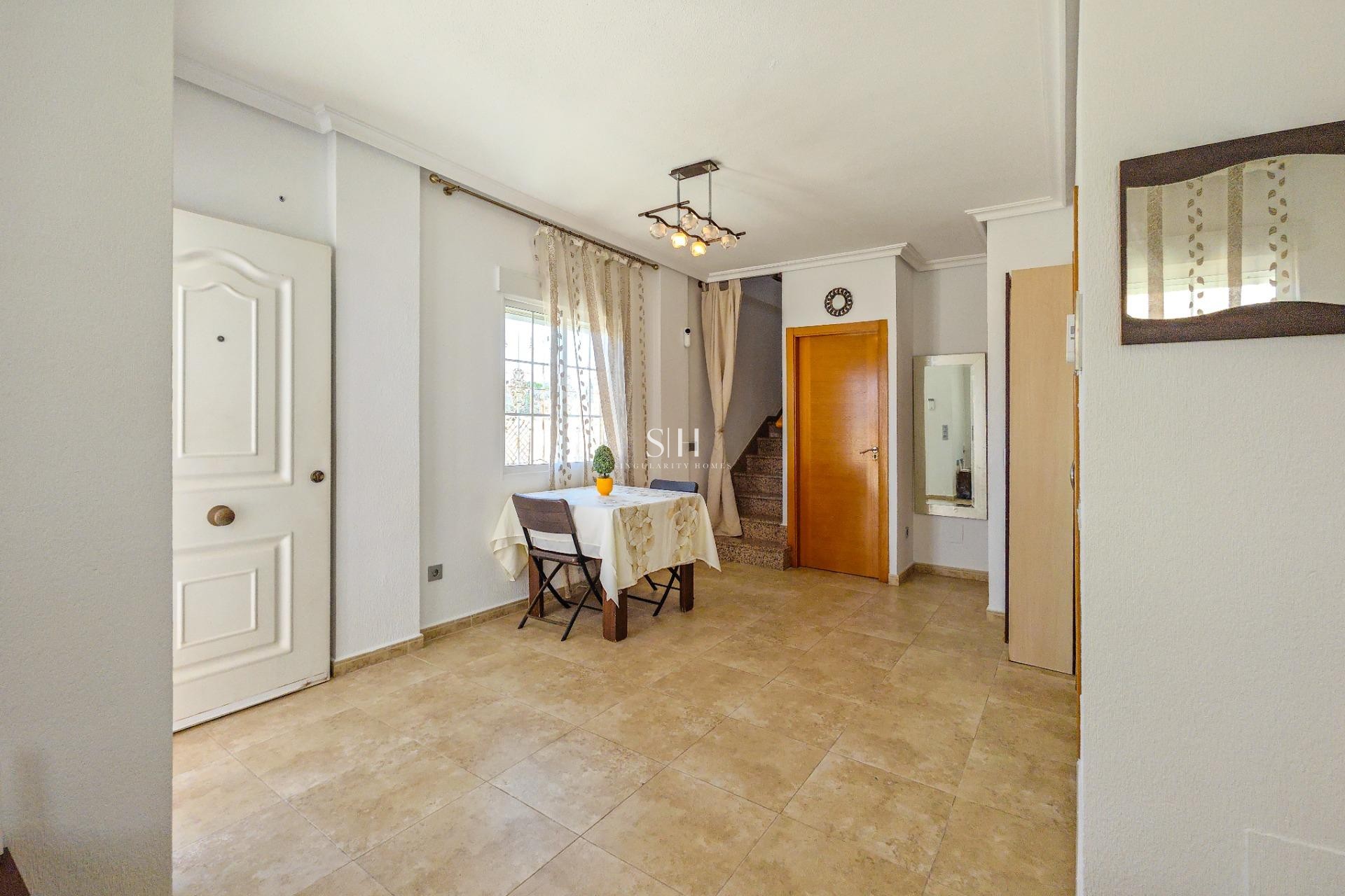 Перепродажа - Villa - Torrevieja - La Mata