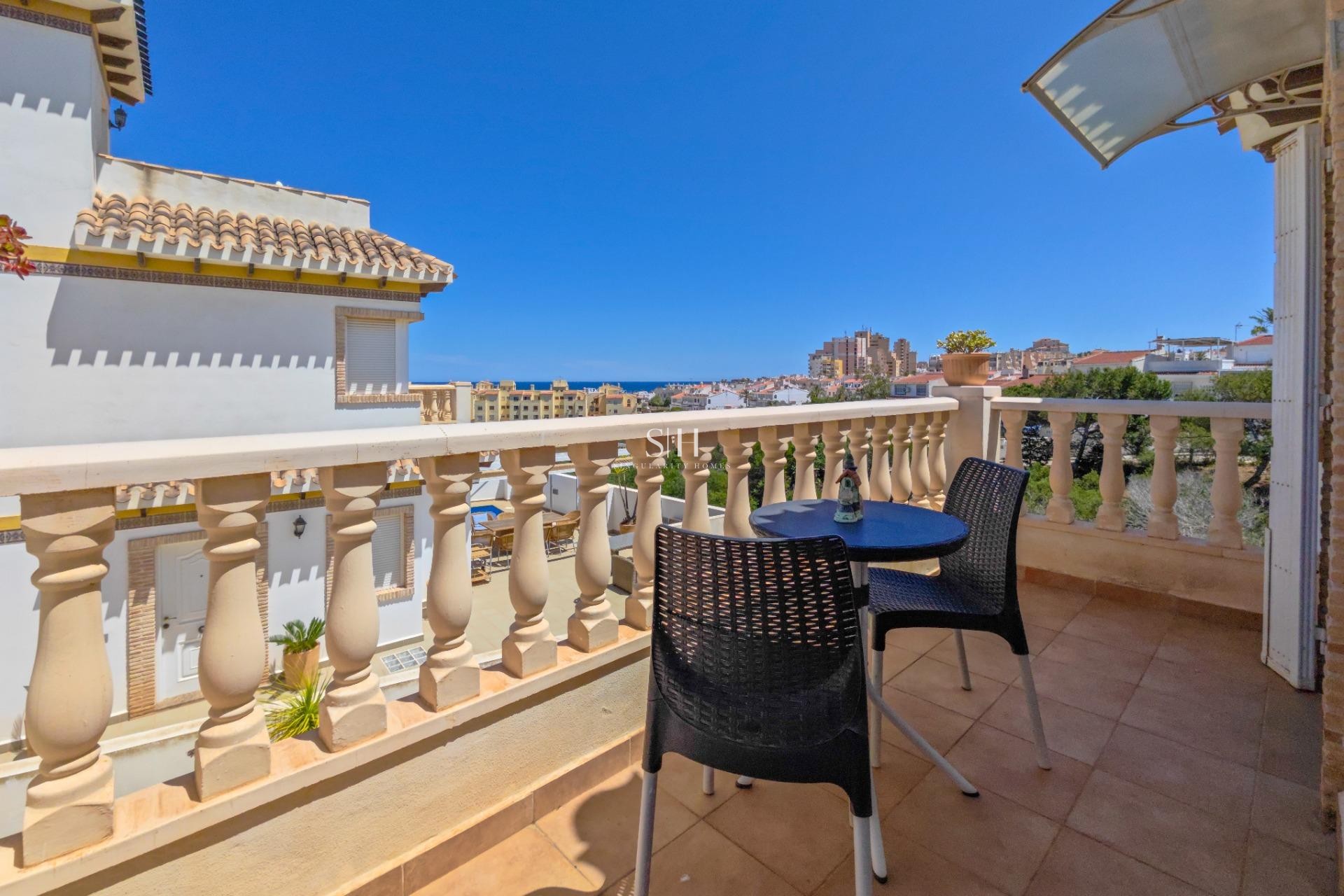 Перепродажа - Villa - Torrevieja - La Mata