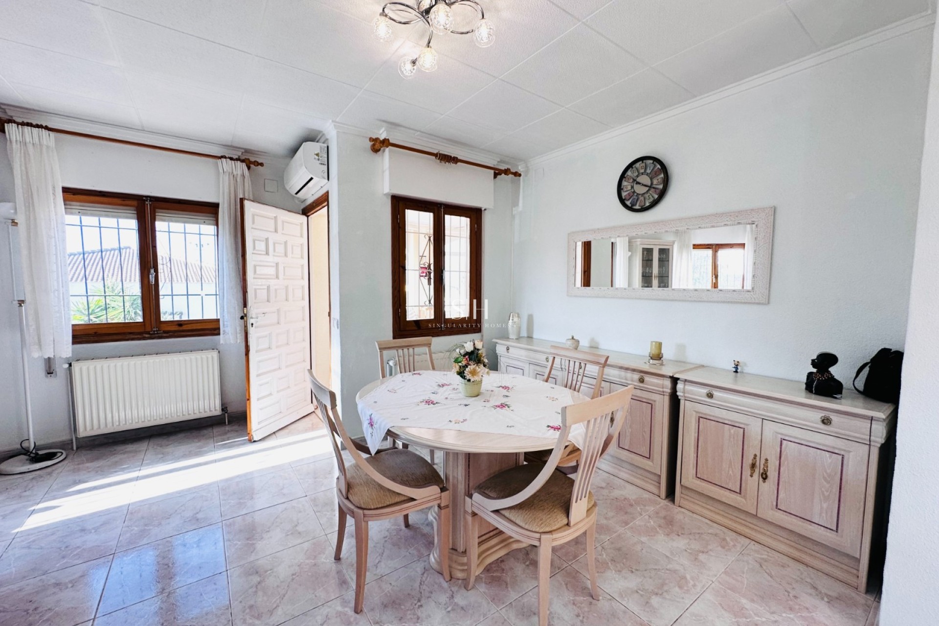 Перепродажа - Villa - Torrevieja - La Siesta - El Salado -  Torreta