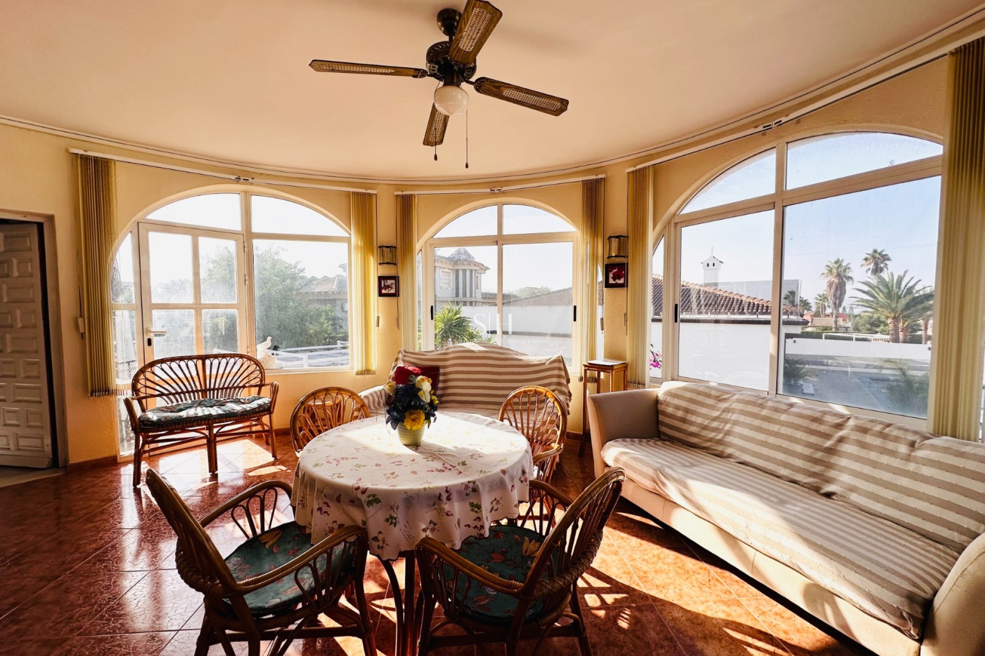 Перепродажа - Villa - Torrevieja - La Siesta - El Salado -  Torreta