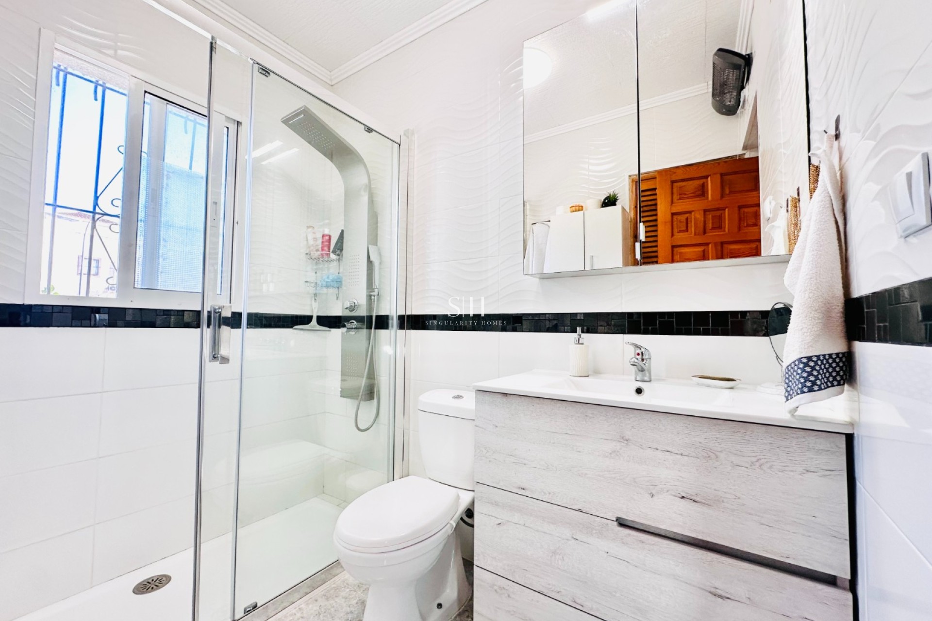 Перепродажа - Villa - Torrevieja - La Siesta - El Salado -  Torreta