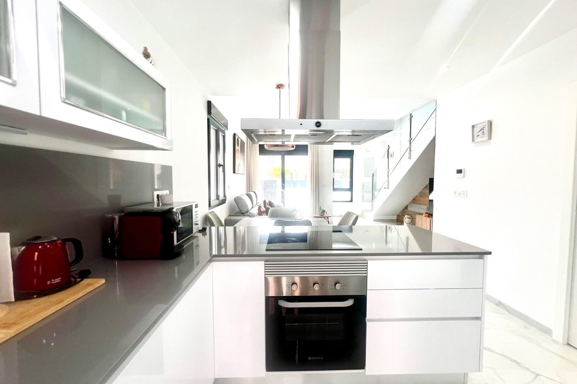 Перепродажа - Villa - Torrevieja - La Siesta - El Salado - Torreta