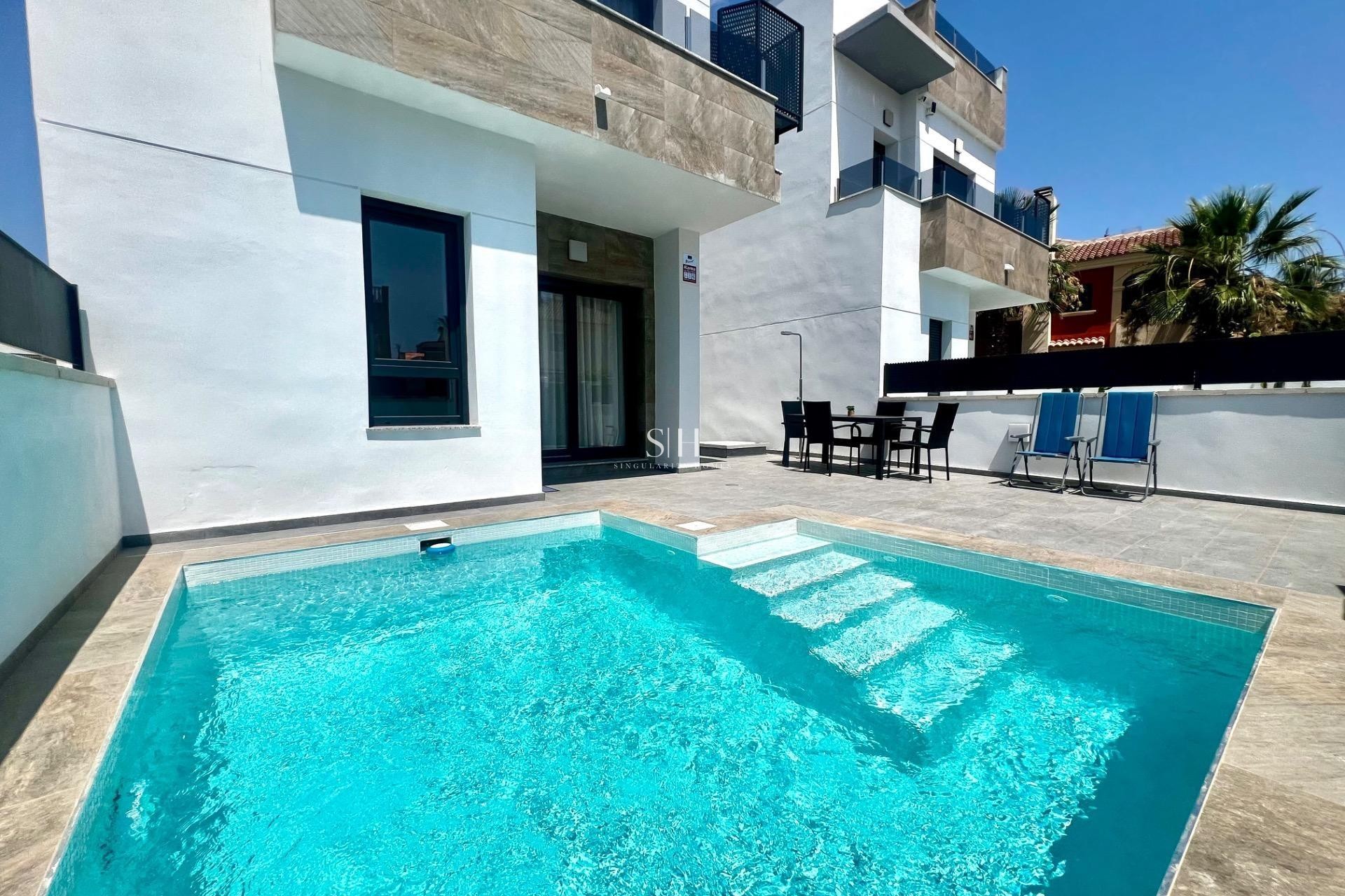 Перепродажа - Villa - Torrevieja - La Siesta - El Salado - Torreta
