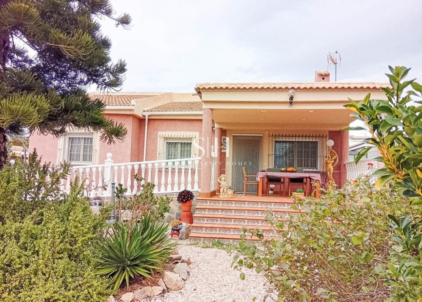 Перепродажа - Villa - Torrevieja - La Siesta - El Salado - Torreta