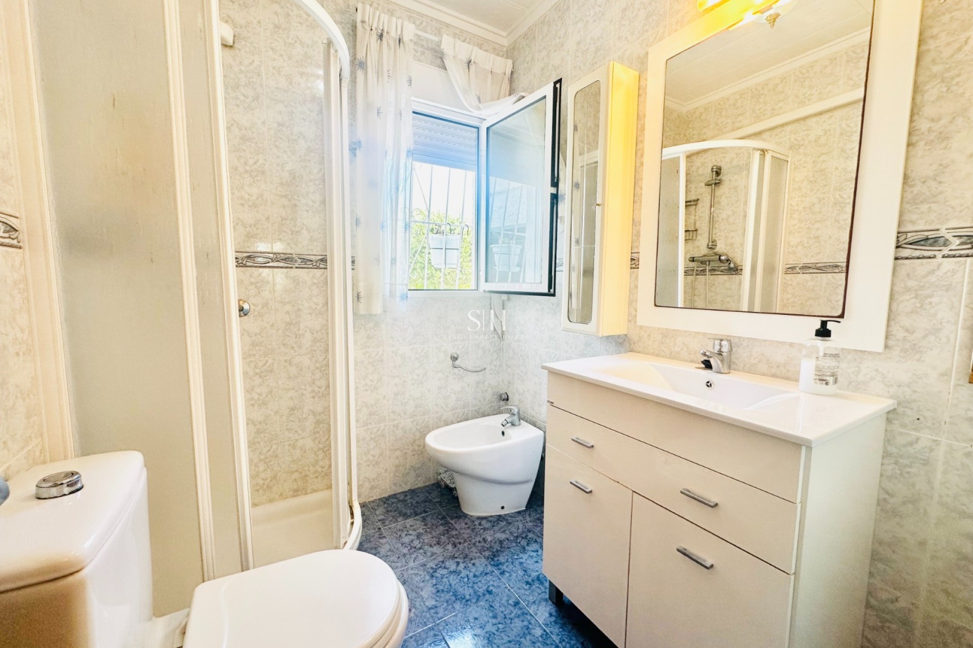 Перепродажа - Villa - Torrevieja - La Siesta - El Salado -  Torreta