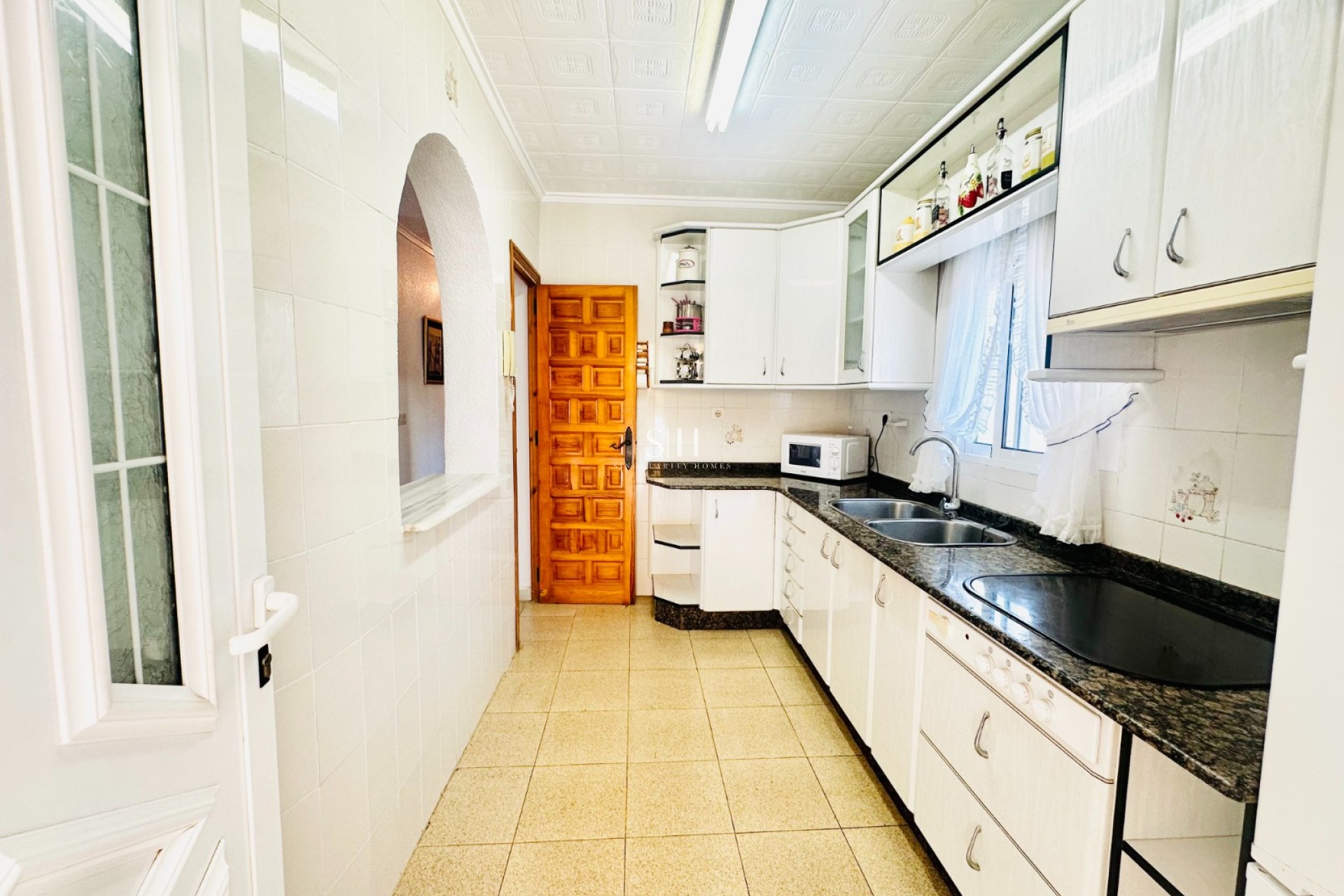 Перепродажа - Villa - Torrevieja - La Siesta - El Salado -  Torreta