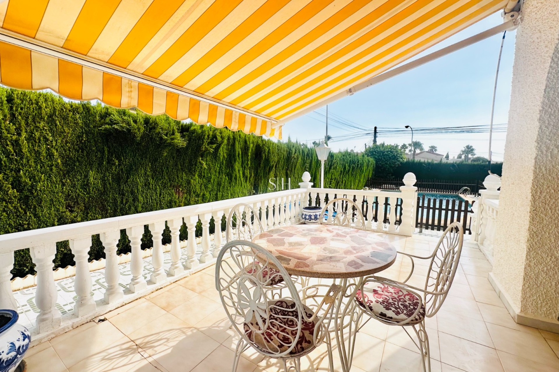 Перепродажа - Villa - Torrevieja - La Siesta - El Salado -  Torreta