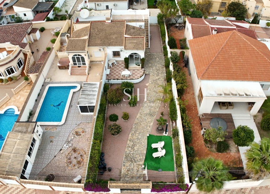 Перепродажа - Villa - Torrevieja - La siesta