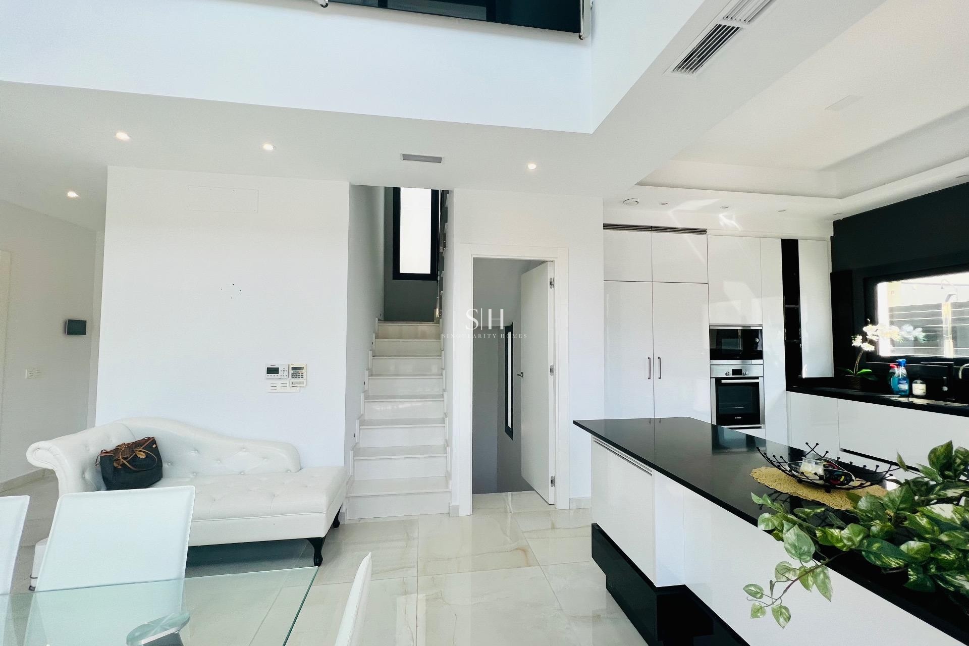 Перепродажа - Villa - Torrevieja - Las calas