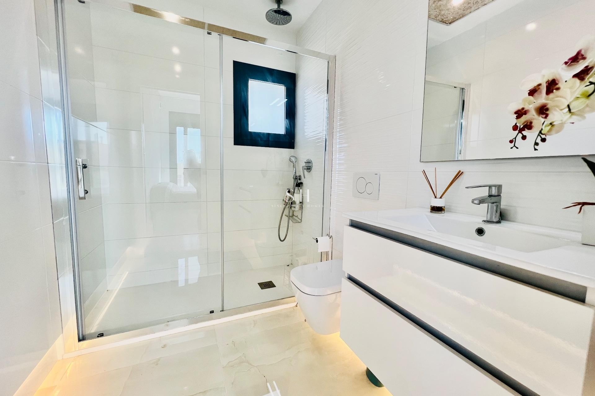 Перепродажа - Villa - Torrevieja - Las calas