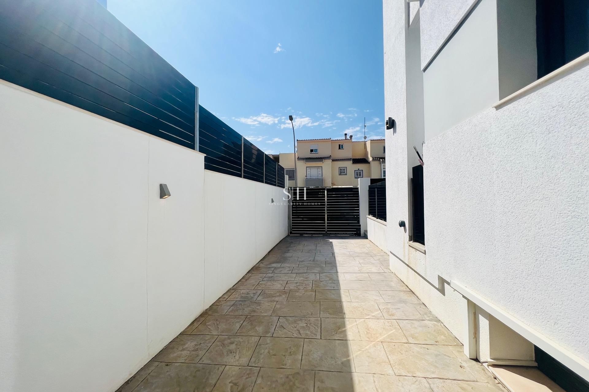 Перепродажа - Villa - Torrevieja - Las calas