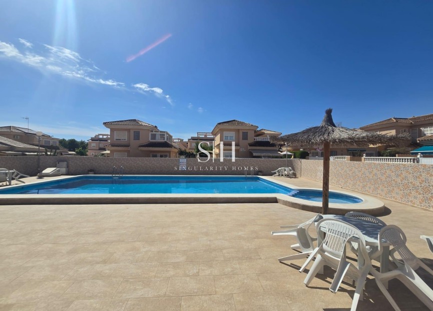 Перепродажа - Villa - Torrevieja - Los Balcones - Los Altos del Edén