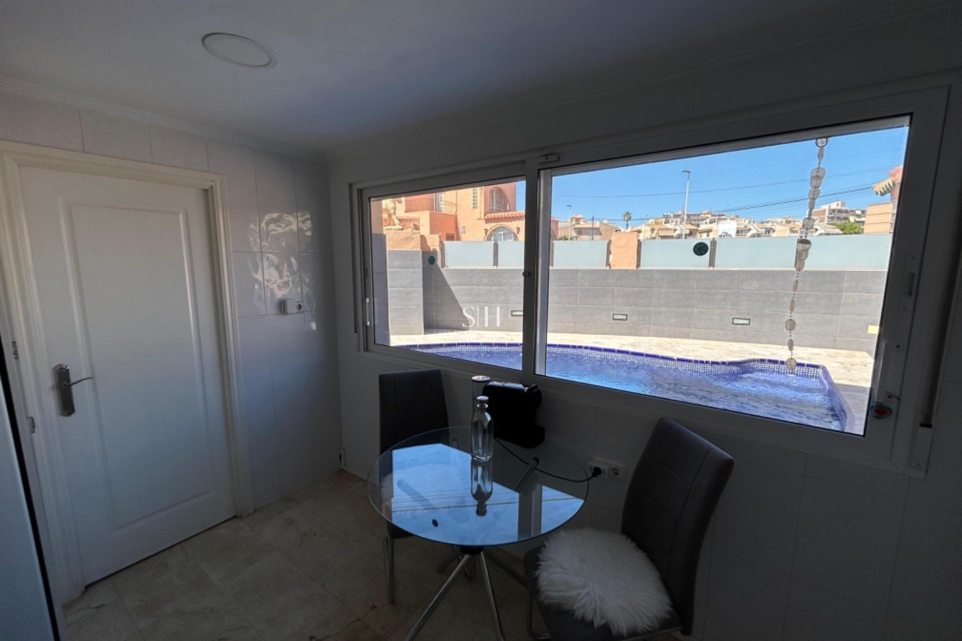 Перепродажа - Villa - Torrevieja - Los Frutales