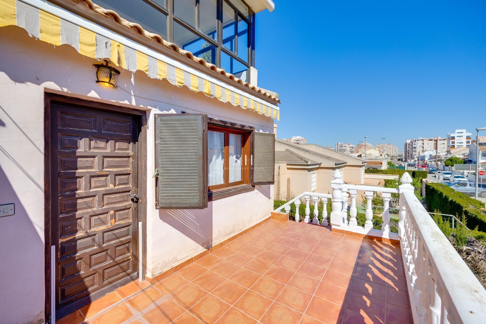 Перепродажа - Villa - Torrevieja - Nueva Torrevieja