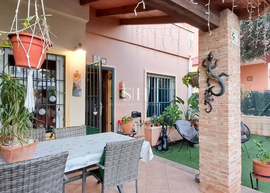 Перепродажа - Villa - Torrevieja - Parque Acuático - Sector 25