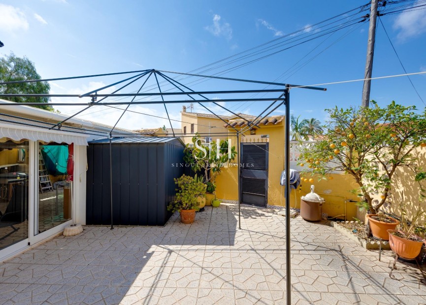 Перепродажа - Villa - Torrevieja - Playa de los Locos