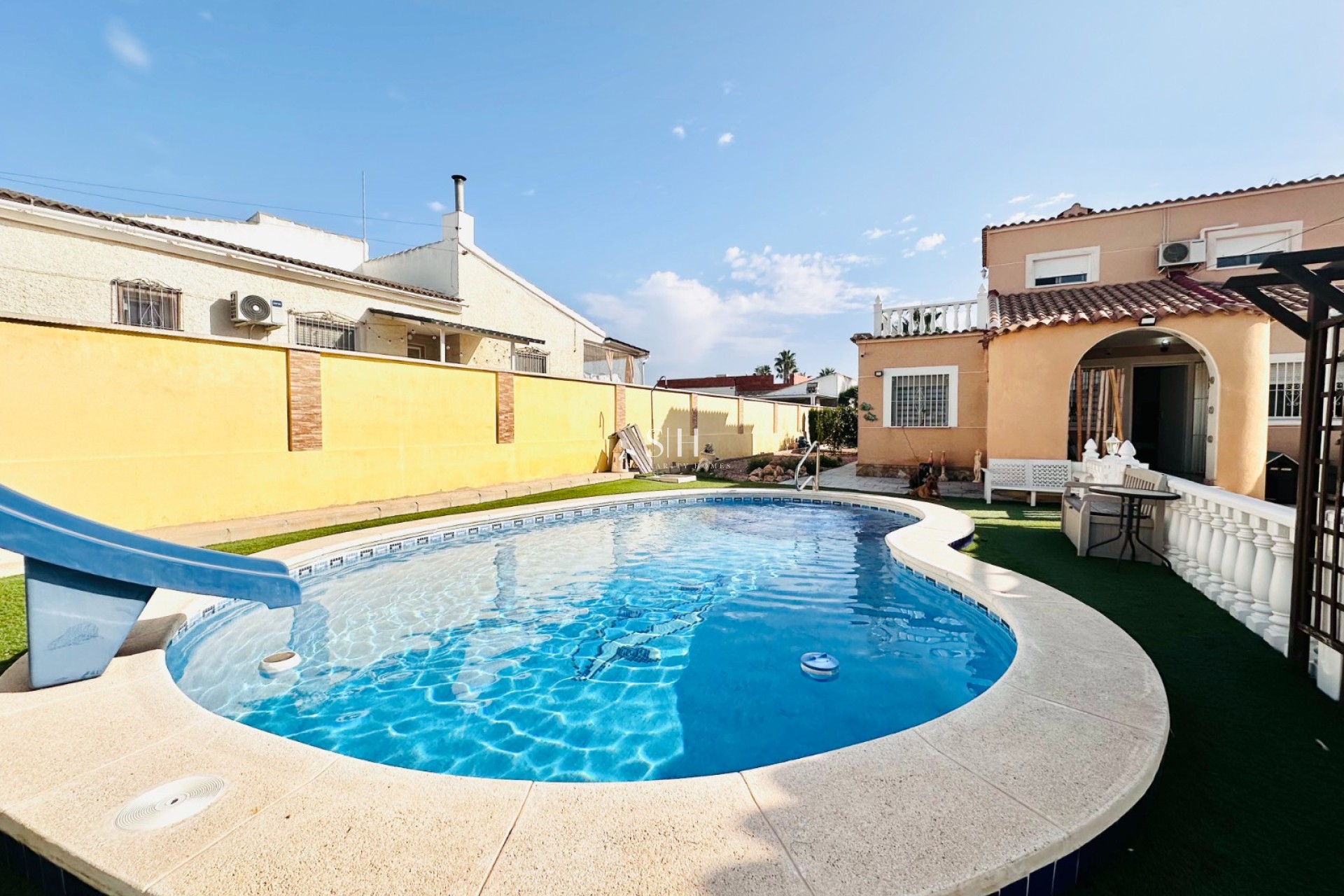 Перепродажа - Villa - Torrevieja - San Luis