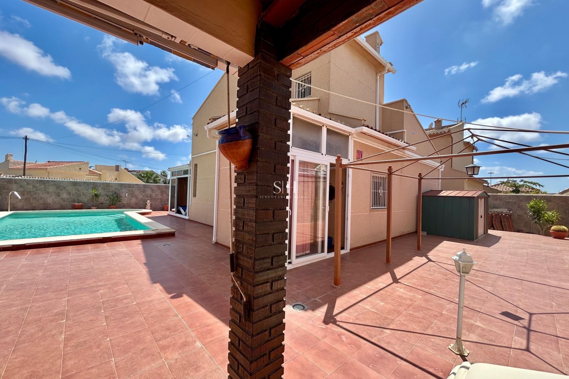 Перепродажа - Villa - Torrevieja - San Luis