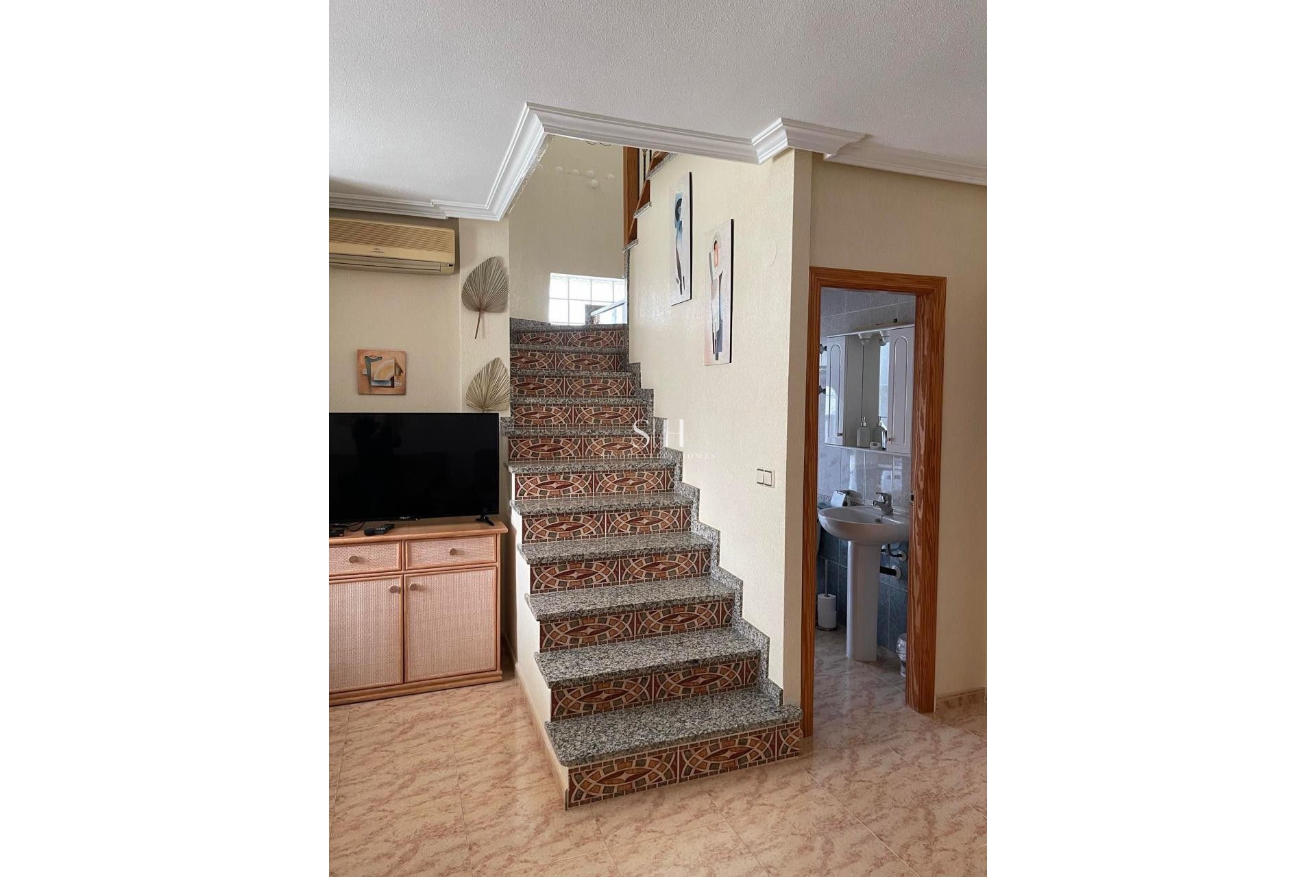 Перепродажа - Villa - Villamartin - Costa Blanca