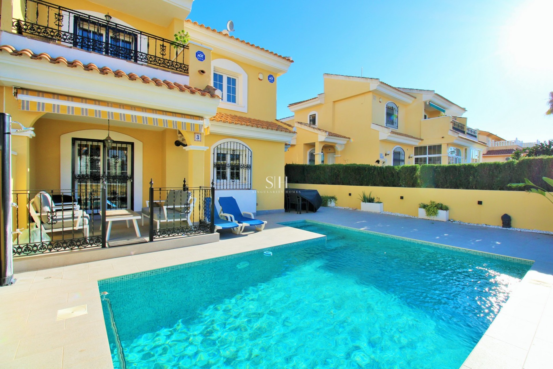 Перепродажа - Villa - Villamartin - Los Dolses