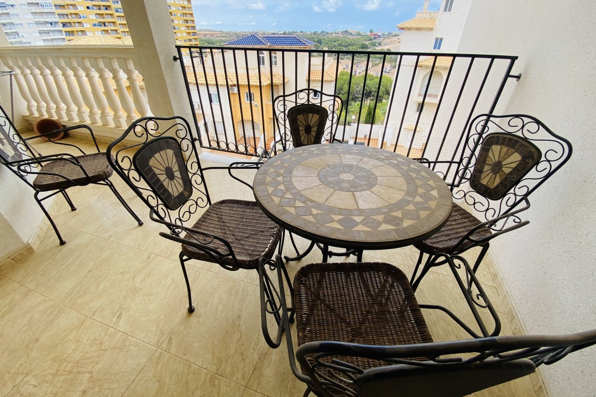 Resale - Apartment / flat - Campoamor - Costa Blanca