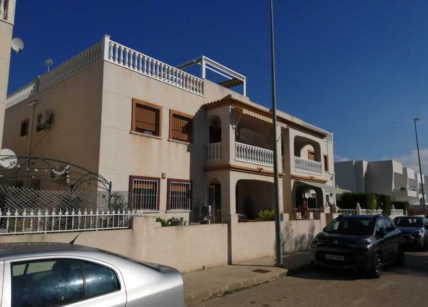 Resale - Apartment / flat - Daya Vieja - Costa Blanca